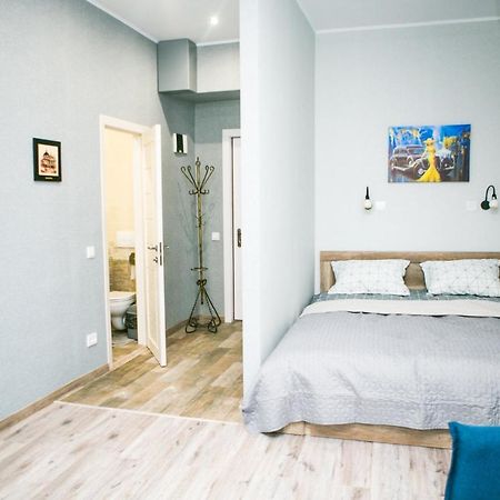 Luxury Flat In Downtown Apartment Lviv Exterior photo